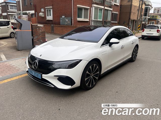 Mercedes-Benz EQE EQE350+