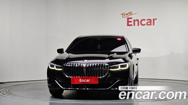 BMW 7-Series 740i Design Pure Excellence