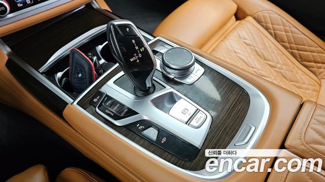 BMW 7-Series 740i Design Pure Excellence