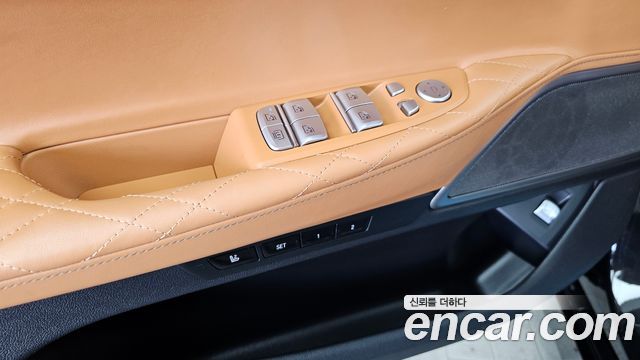 BMW 7-Series 740i Design Pure Excellence