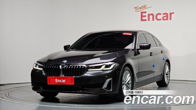 BMW 5-Series 520i Luxury