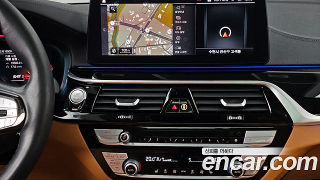 BMW 5-Series 520i Luxury