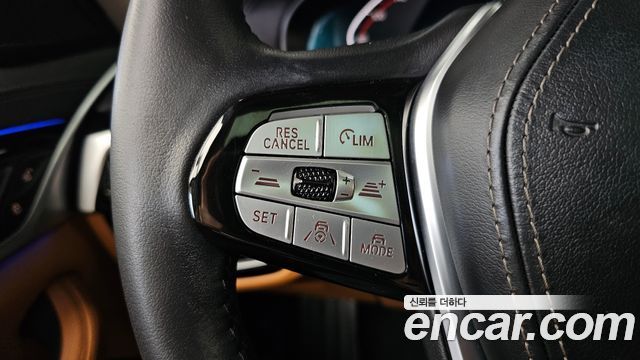BMW 5-Series 520i Luxury