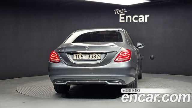Mercedes-Benz C-Class C200 Avantgarde