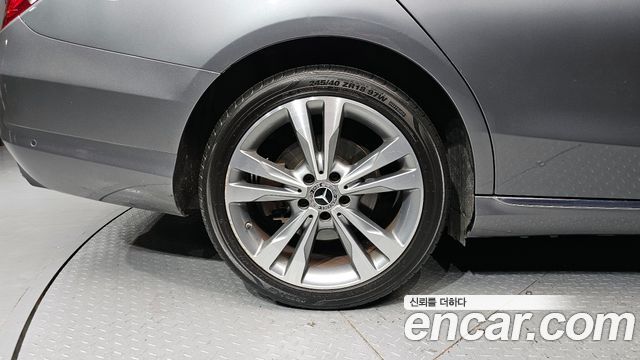 Mercedes-Benz C-Class C200 Avantgarde