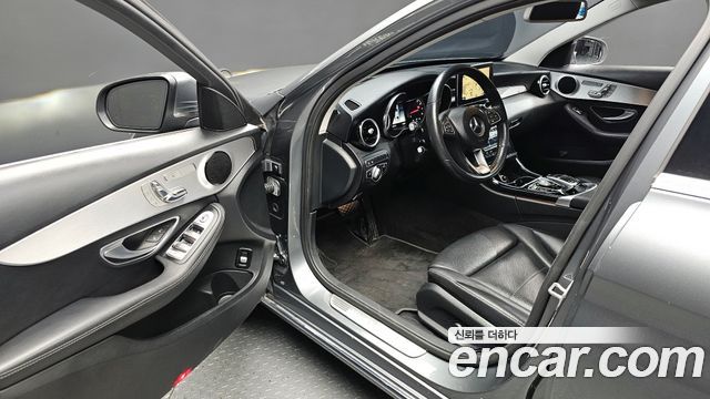Mercedes-Benz C-Class C200 Avantgarde