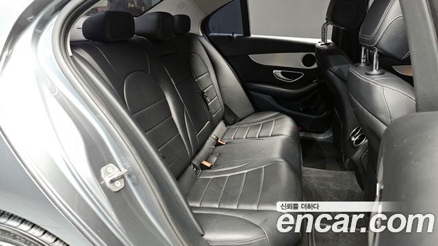 Mercedes-Benz C-Class C200 Avantgarde