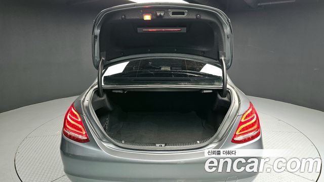 Mercedes-Benz C-Class C200 Avantgarde