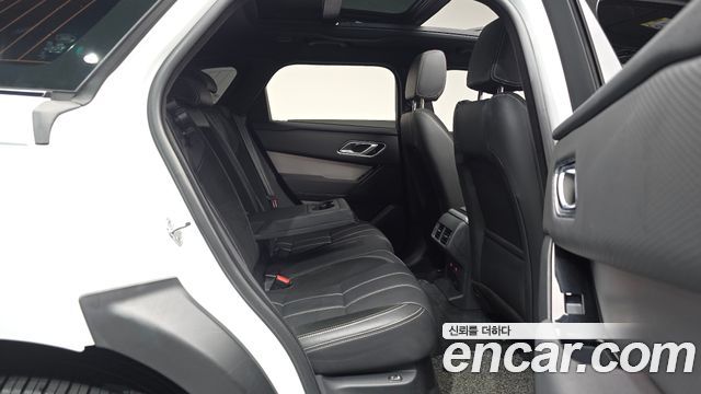 Land Rover Range Rover Velar 2.0 P250 R-Dynamic SE