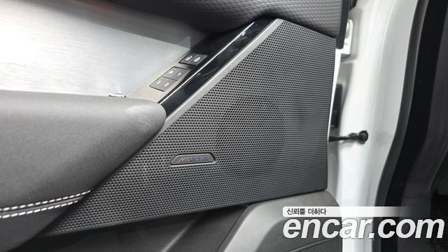 Land Rover Range Rover Velar 2.0 P250 R-Dynamic SE