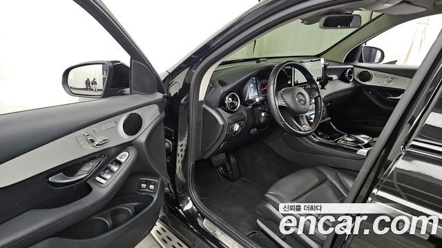 Mercedes-Benz GLC-Class GLC350e 4MATIC
