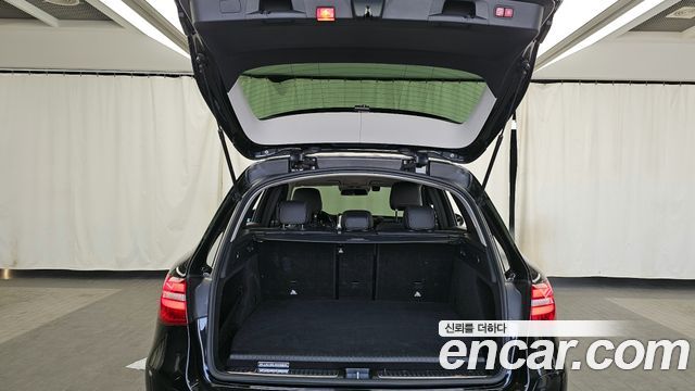 Mercedes-Benz GLC-Class GLC350e 4MATIC