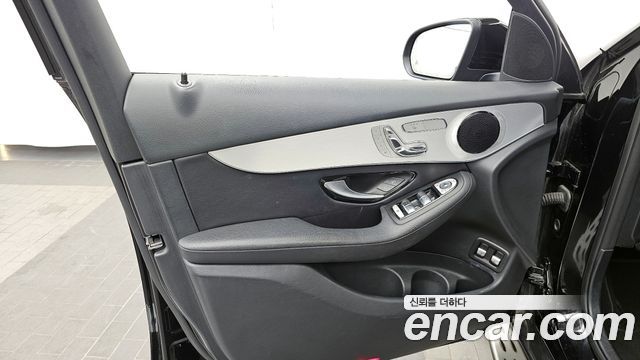 Mercedes-Benz GLC-Class GLC350e 4MATIC