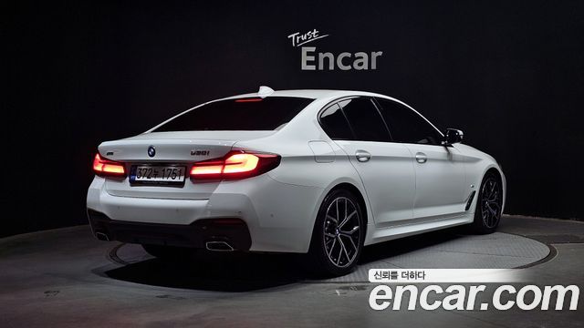 BMW 5-Series 530i xDrive M Sport Package