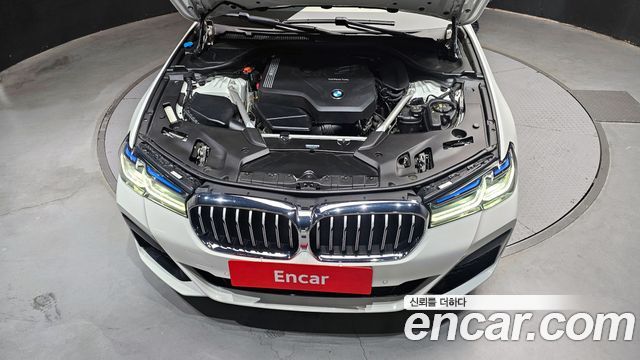 BMW 5-Series 530i xDrive M Sport Package