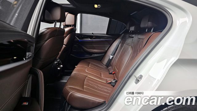 BMW 5-Series 530i xDrive M Sport Package