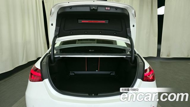 Mercedes-Benz C-Class C200 Avantgarde