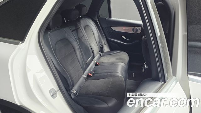 Mercedes-Benz GLC-Class GLC350e 4MATIC AMG Line