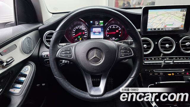 Mercedes-Benz GLC-Class GLC350e 4MATIC AMG Line