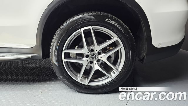 Mercedes-Benz GLC-Class GLC350e 4MATIC AMG Line