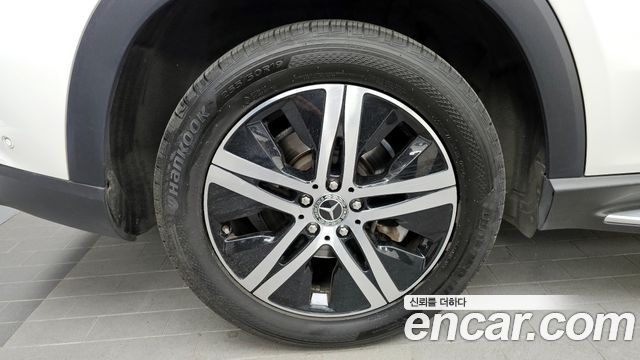 Mercedes-Benz GLE-Class GLE300d 4MATIC