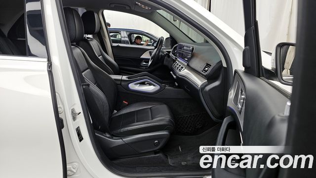 Mercedes-Benz GLE-Class GLE300d 4MATIC