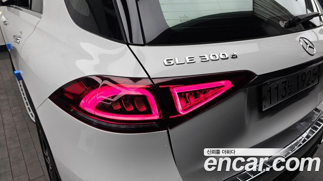 Mercedes-Benz GLE-Class GLE300d 4MATIC