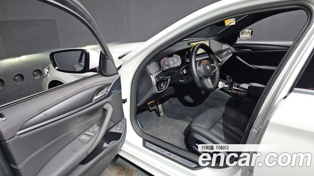 BMW 5-Series 520i M Sport