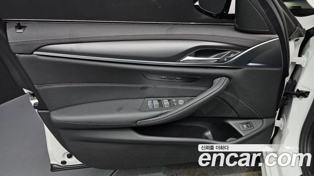 BMW 5-Series 520i M Sport