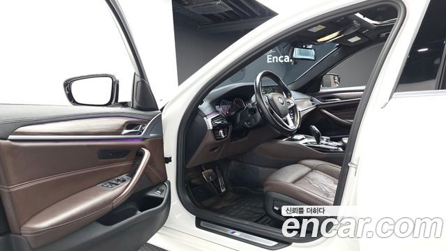 BMW 5-Series 520d M Sport Package Plus