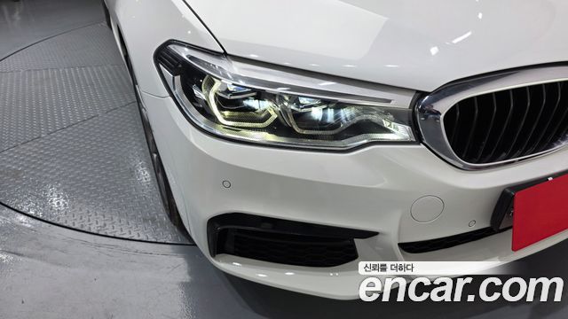 BMW 5-Series 520d M Sport Package Plus