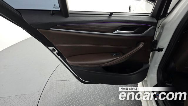 BMW 5-Series 520d M Sport Package Plus
