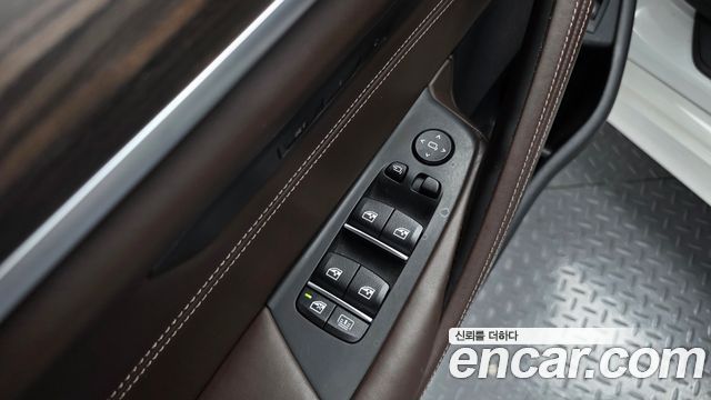 BMW 5-Series 520d M Sport Package Plus