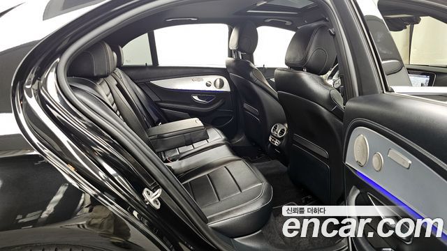 Mercedes-Benz E-Class E350 4MATIC Avantgarde