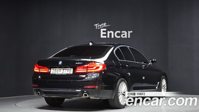 BMW 5-Series 530i Luxury Plus