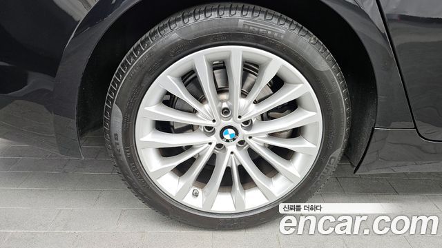 BMW 5-Series 530i Luxury Plus