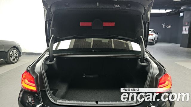 BMW 5-Series 530i Luxury Plus