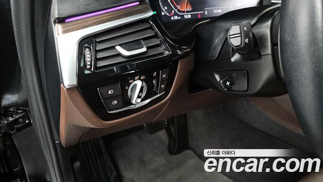 BMW 5-Series 530i Luxury Plus