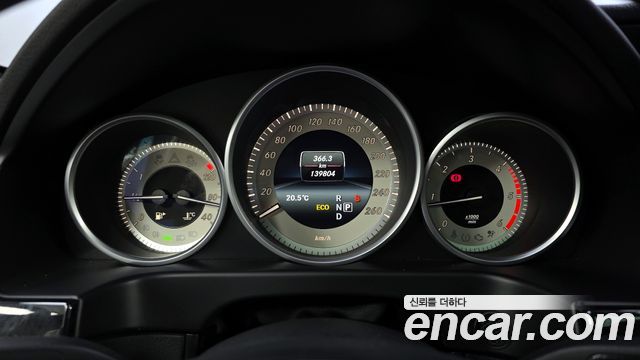 Mercedes-Benz E-Class E220 Bluetec Avantgarde