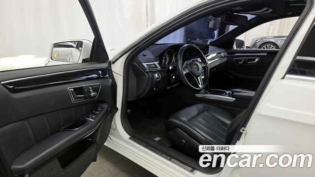 Mercedes-Benz E-Class E220 Bluetec Avantgarde