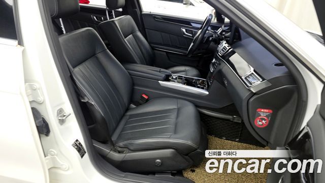 Mercedes-Benz E-Class E220 Bluetec Avantgarde
