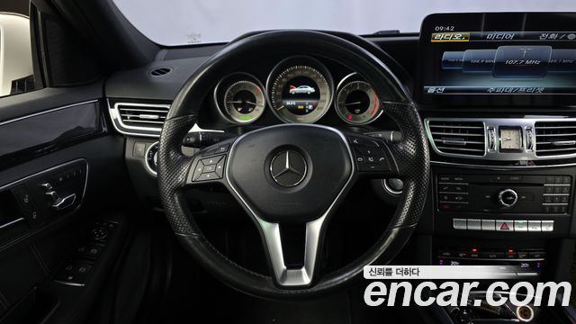 Mercedes-Benz E-Class E220 Bluetec Avantgarde
