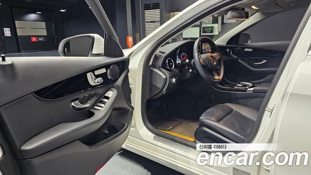 Mercedes-Benz C-Class C200