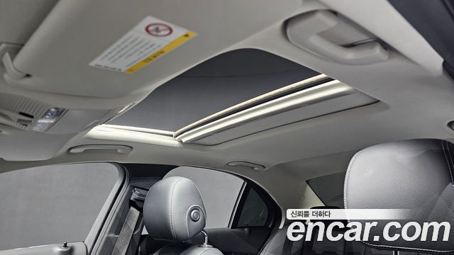 Mercedes-Benz C-Class C200