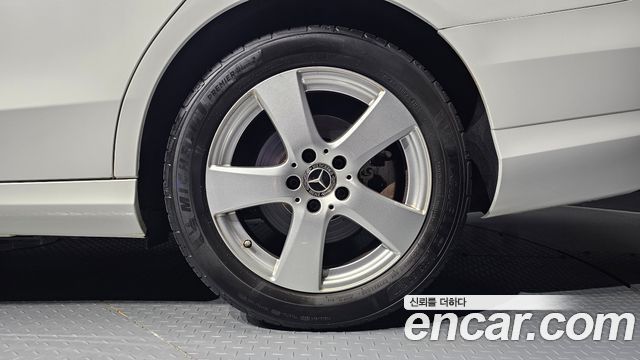 Mercedes-Benz C-Class C200