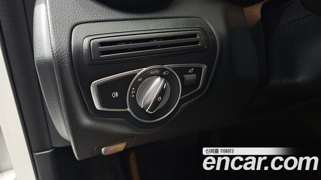 Mercedes-Benz C-Class C200