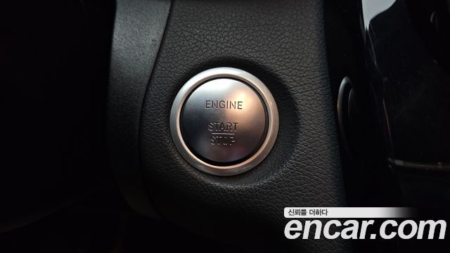 Mercedes-Benz C-Class C200