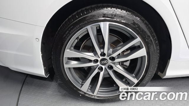 Audi A6 45 TFSI Premium