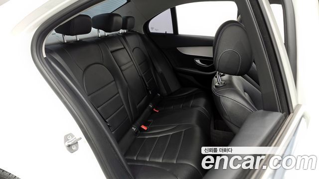Mercedes-Benz C-Class C200 Avantgarde