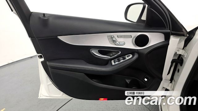 Mercedes-Benz C-Class C200 Avantgarde